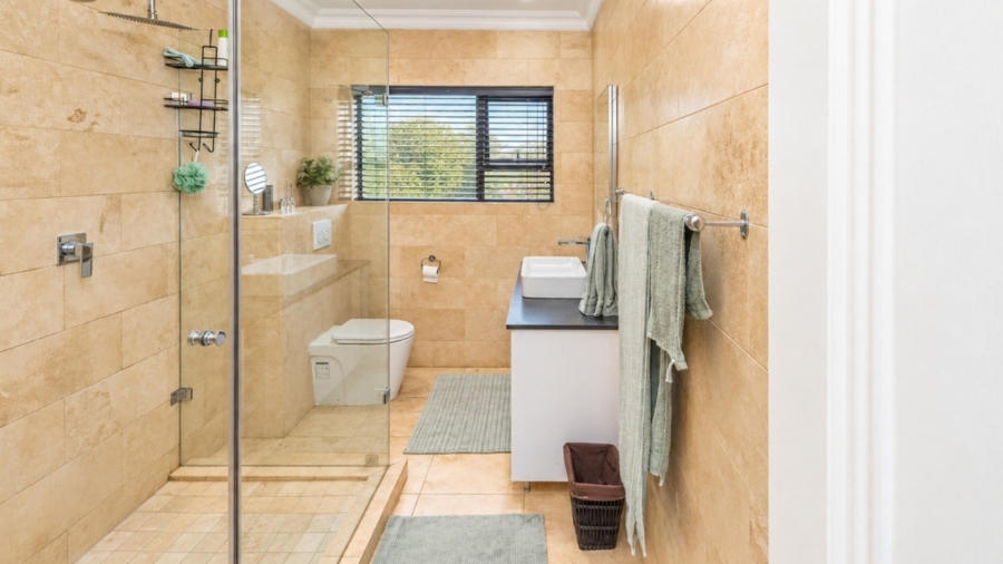3 Bedroom Property for Sale in WestLake Country Safari Estate North West